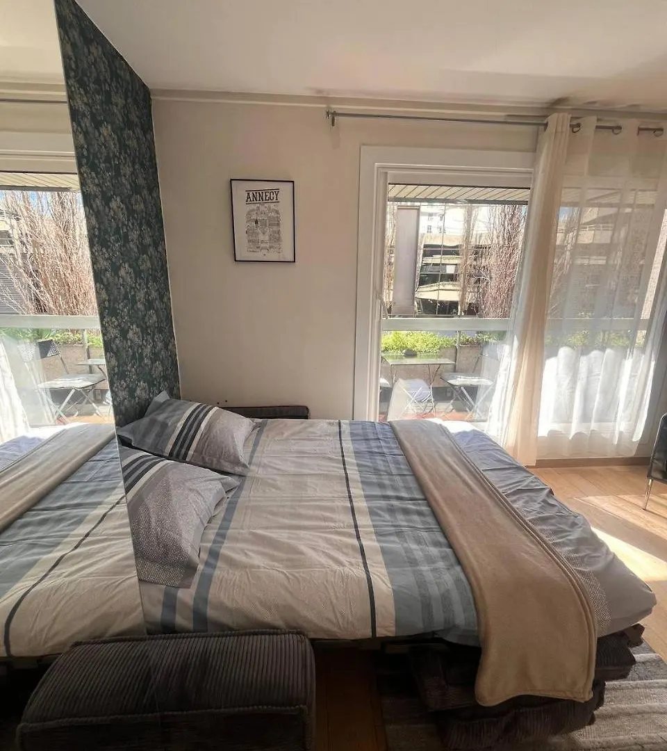 Studio Moderne, 10Min A Pied Gare D'Annecy Apartment 0*, Annecy France