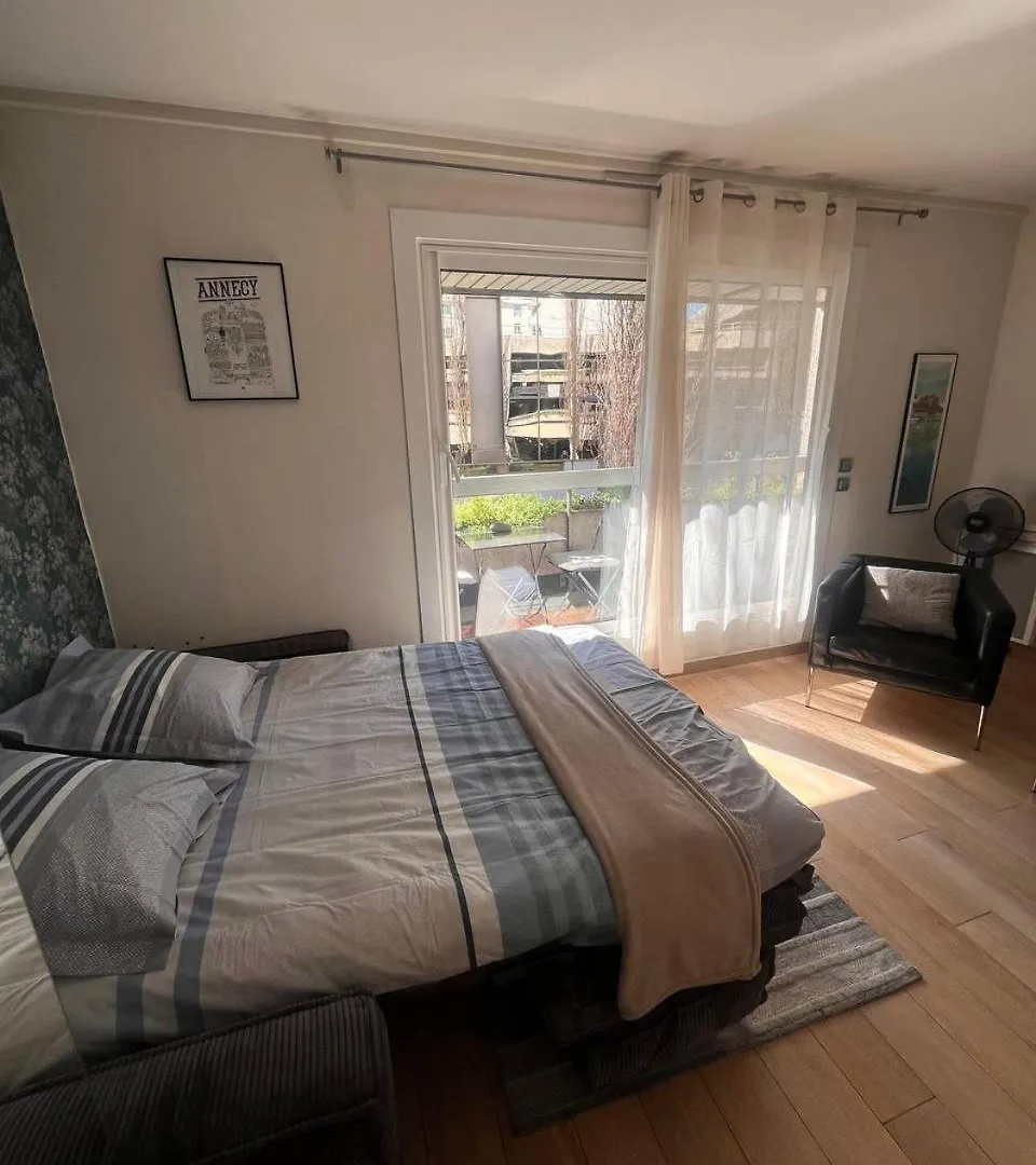 Studio Moderne, 10Min A Pied Gare D'Annecy Apartment France